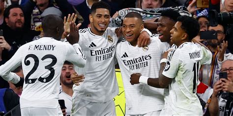 real madrid game Trik mendapatkan Robux mudah tentang misi mingguan casing pelindung image 1